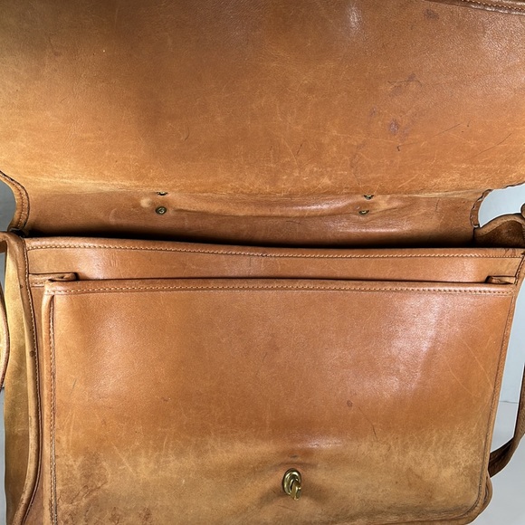 Coach Vintage Brown Leather Briefcase Bag - Made in USA - Heavily Distressed - Picture 5 of 16